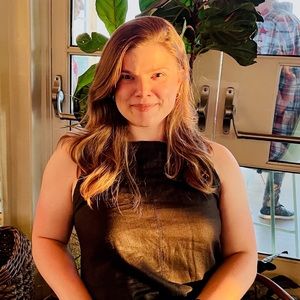 Meet your Posher, Kelly